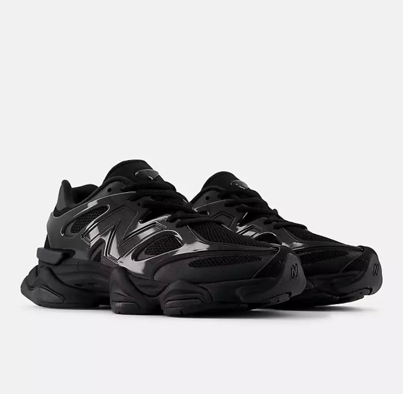 New Balance 9060 All Black